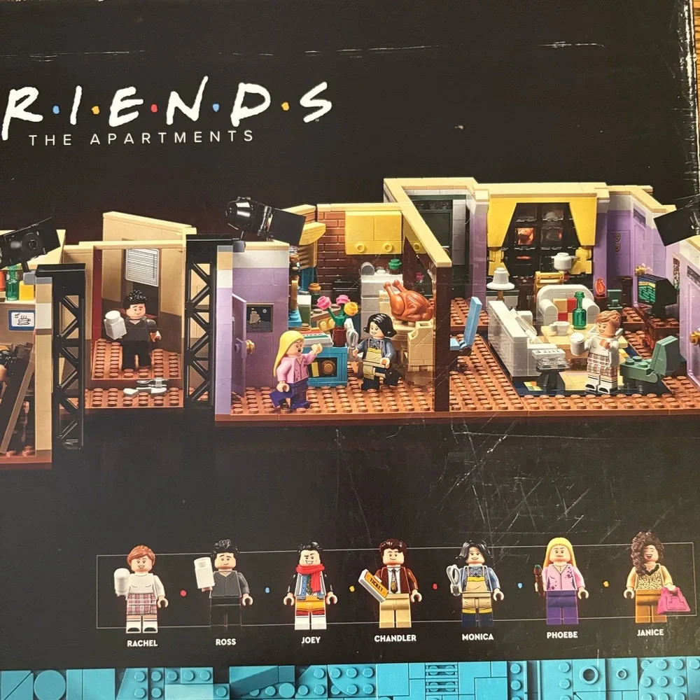 LEGO Friends Apartments Set with Characters - Picture 6 of 7